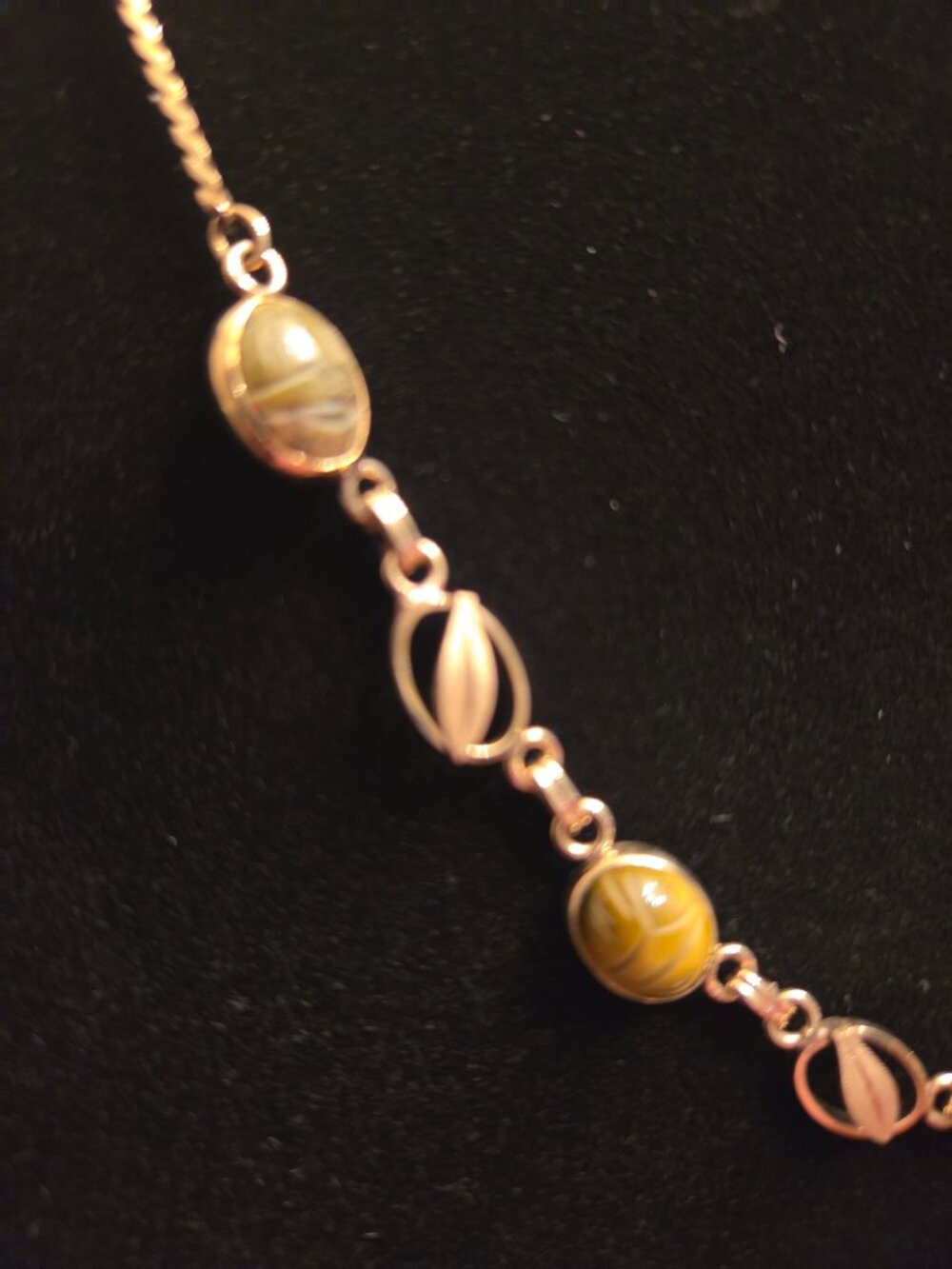 Van Dell Vintage 12K GF Semi-Precious Stone Scarab Necklace - Like New - Picture 2 of 14